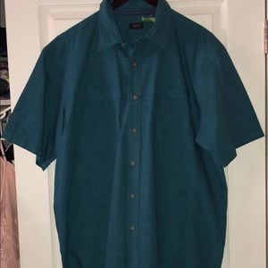 Men’s shirt sleeve camp shirt